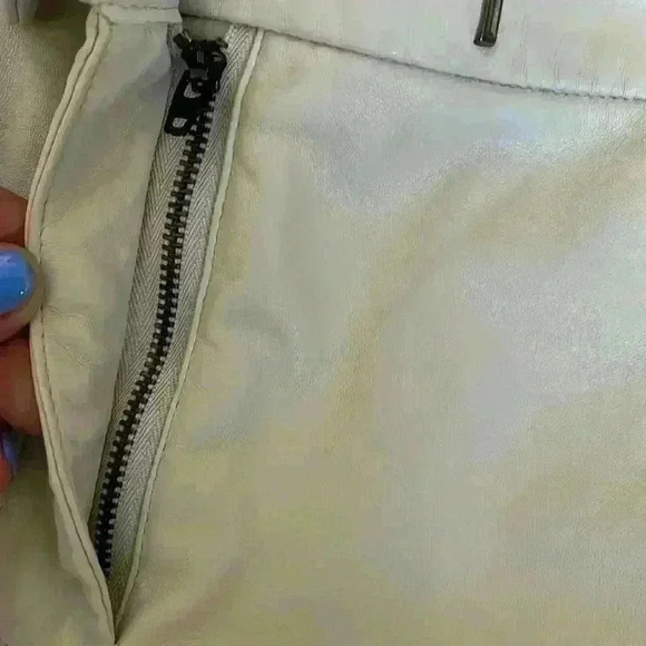 LAMARQUE Pagetta Faux Leather Pants - Picture 8 of 11